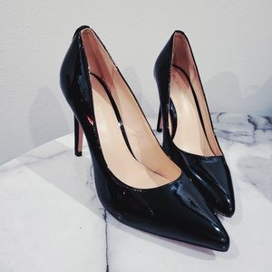 BCBGeneration Black Pumps